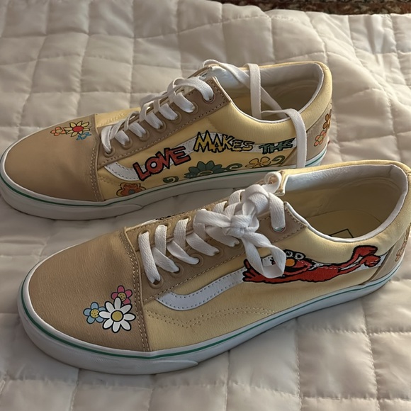 Limited Edition Sesame Street Vans - Picture 4 of 5